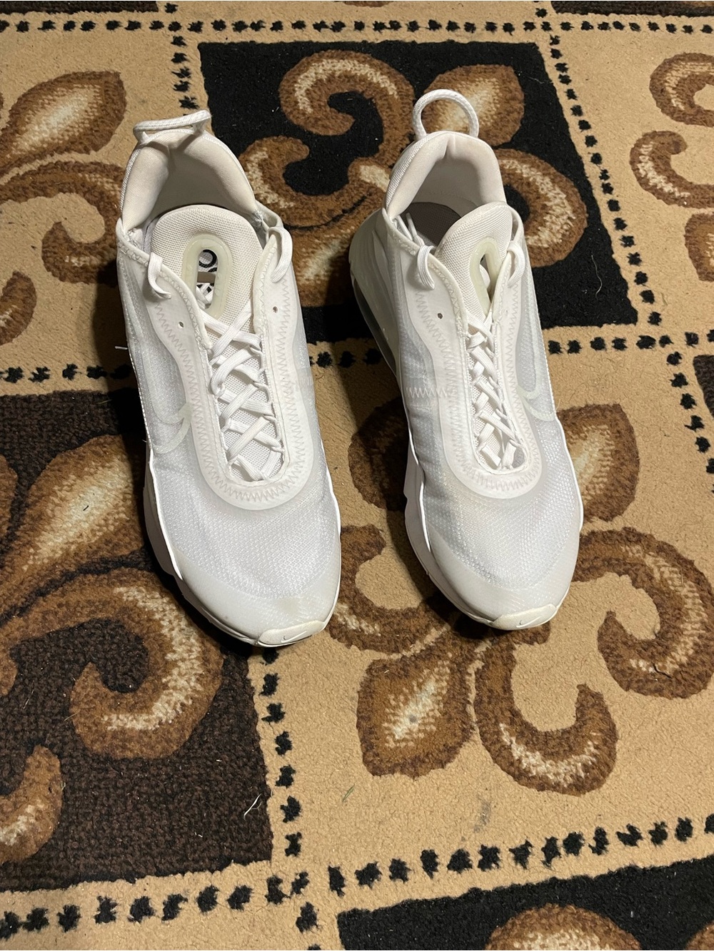 Nike Men's All-White Mesh Running Sneakers